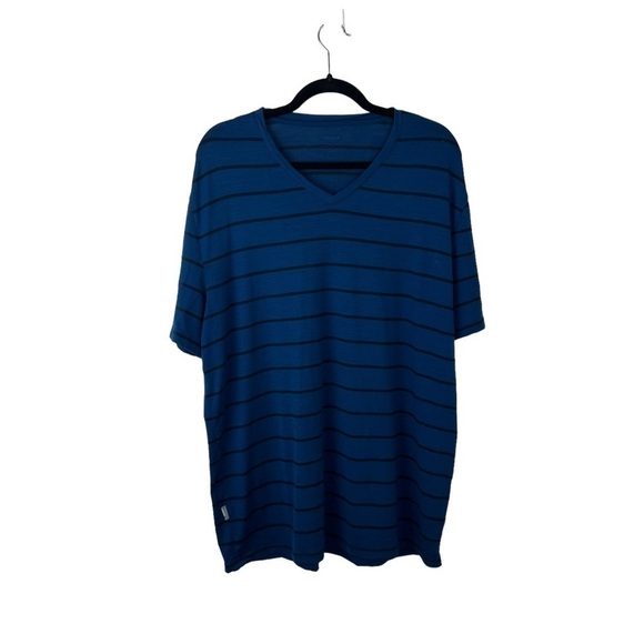 Icebreaker Tech Lite Short Sleeve V-neck T-shirt - Picture 1 of 5